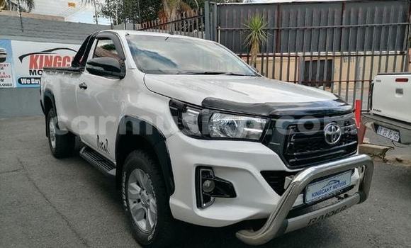 Acheter Occasion Voiture Toyota Hilux Blanc à Beitbridge, Matabeleland South Acheter Occasion Voiture Toyota Hilux Blanc à Beitbridge, Matabeleland South