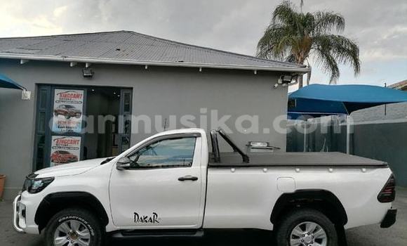 Acheter Occasion Voiture Toyota Hilux Blanc à Beitbridge, Matabeleland South Acheter Occasion Voiture Toyota Hilux Blanc à Beitbridge, Matabeleland South