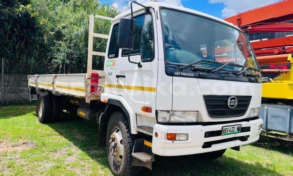 Buy Used Nissan UD White Truck in Beitbridge in Matabeleland South Buy Used Nissan UD White Truck in Beitbridge in Matabeleland South