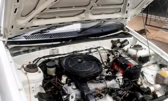 Tenga Tsaru Mazda 323 Chena Mota in Beitbridge in Matabeleland South Tenga Tsaru Mazda 323 Chena Mota in Beitbridge in Matabeleland South