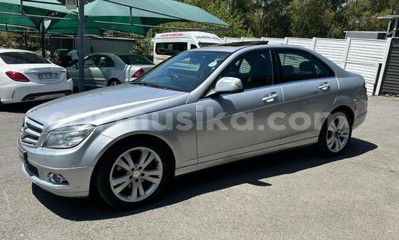 Tenga Tsaru Mercedes-Benz C-Classe Sirivha Mota in Beitbridge in Matabeleland South