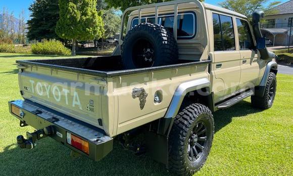Nunua Ilio tumika Toyota Land Cruiser Nyeupe Gari ndani ya Beitbridge nchini Matabeleland Kusini Nunua Ilio tumika Toyota Land Cruiser Nyeupe Gari ndani ya Beitbridge nchini Matabeleland Kusini