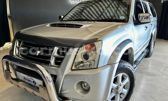 Buy Used Isuzu KB Silver Car in Beitbridge in Matabeleland South