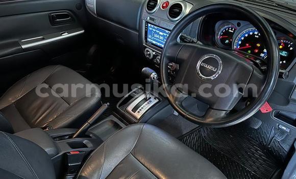 Buy Used Isuzu KB Silver Car in Beitbridge in Matabeleland South Buy Used Isuzu KB Silver Car in Beitbridge in Matabeleland South