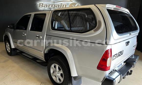 Buy Used Isuzu KB Silver Car in Beitbridge in Matabeleland South Buy Used Isuzu KB Silver Car in Beitbridge in Matabeleland South