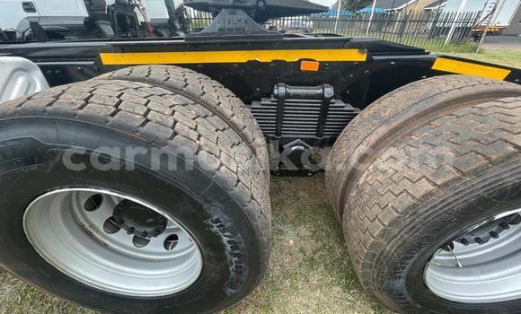 Acheter Occasion Utilitaire Nissan UD Blanc à Beitbridge, Matabeleland South Acheter Occasion Utilitaire Nissan UD Blanc à Beitbridge, Matabeleland South