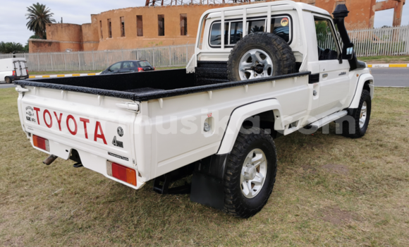 Tenga Tsaru Toyota Land Cruiser Chena Mota in Beitbridge in Matabeleland South Tenga Tsaru Toyota Land Cruiser Chena Mota in Beitbridge in Matabeleland South