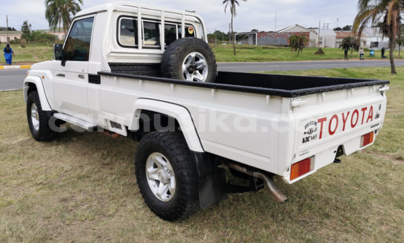 Tenga Tsaru Toyota Land Cruiser Chena Mota in Beitbridge in Matabeleland South Tenga Tsaru Toyota Land Cruiser Chena Mota in Beitbridge in Matabeleland South