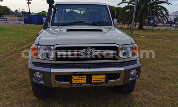 Tenga Tsaru Toyota Land Cruiser Chena Mota in Beitbridge in Matabeleland South Tenga Tsaru Toyota Land Cruiser Chena Mota in Beitbridge in Matabeleland South