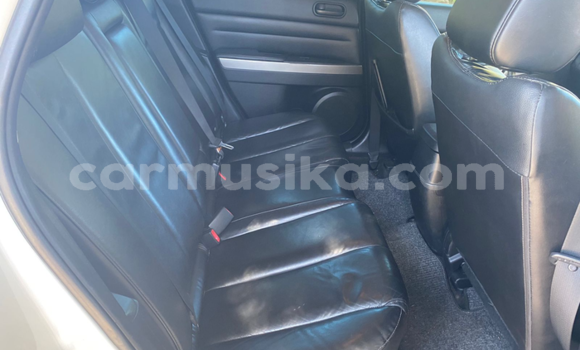Acheter Occasion Voiture Mazda CX–7 Blanc à Beitbridge, Matabeleland South Acheter Occasion Voiture Mazda CX–7 Blanc à Beitbridge, Matabeleland South