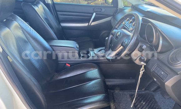 Acheter Occasion Voiture Mazda CX–7 Blanc à Beitbridge, Matabeleland South Acheter Occasion Voiture Mazda CX–7 Blanc à Beitbridge, Matabeleland South