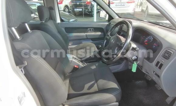 Acheter Occasion Voiture Nissan NP 300 Blanc à Beitbridge, Matabeleland South Acheter Occasion Voiture Nissan NP 300 Blanc à Beitbridge, Matabeleland South