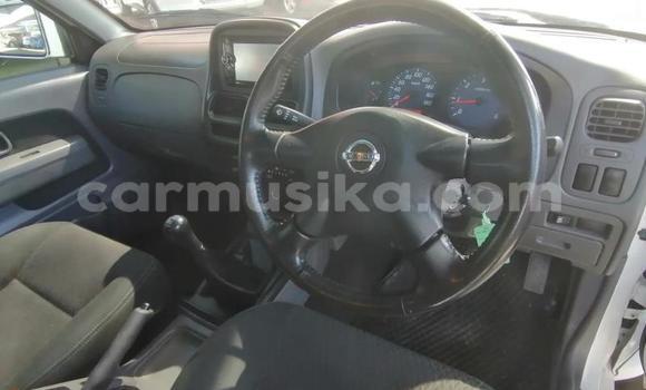 Acheter Occasion Voiture Nissan NP 300 Blanc à Beitbridge, Matabeleland South Acheter Occasion Voiture Nissan NP 300 Blanc à Beitbridge, Matabeleland South