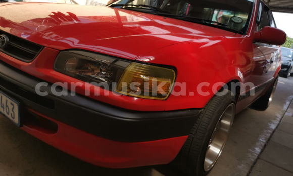 Acheter Occasion Voiture Toyota Corolla Rouge à Beitbridge, Matabeleland South Acheter Occasion Voiture Toyota Corolla Rouge à Beitbridge, Matabeleland South