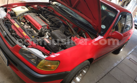 Acheter Occasion Voiture Toyota Corolla Rouge à Beitbridge, Matabeleland South Acheter Occasion Voiture Toyota Corolla Rouge à Beitbridge, Matabeleland South