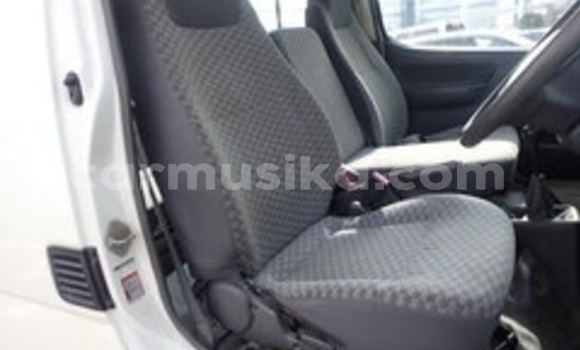 Acheter Occasion Voiture Toyota Hiace Blanc à Beitbridge, Matabeleland South Acheter Occasion Voiture Toyota Hiace Blanc à Beitbridge, Matabeleland South