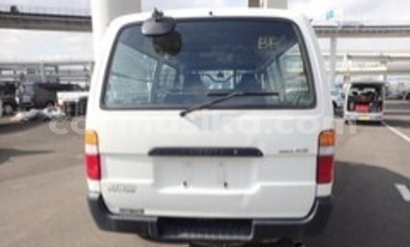 Acheter Occasion Voiture Toyota Hiace Blanc à Beitbridge, Matabeleland South Acheter Occasion Voiture Toyota Hiace Blanc à Beitbridge, Matabeleland South