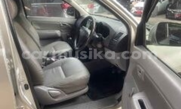 Acheter Occasion Voiture Toyota Hilux Beige à Beitbridge, Matabeleland South Acheter Occasion Voiture Toyota Hilux Beige à Beitbridge, Matabeleland South