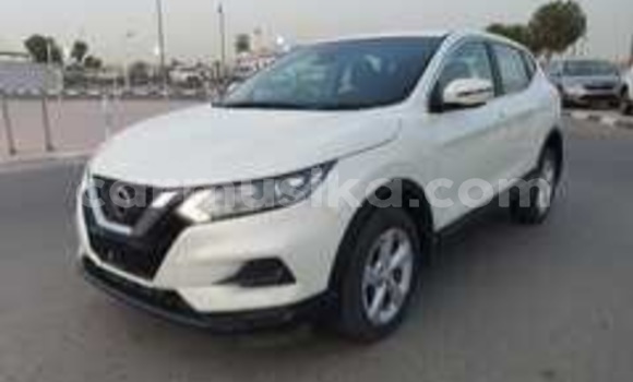 Acheter Occasion Voiture Nissan Qashqai Blanc à Beitbridge, Matabeleland South Acheter Occasion Voiture Nissan Qashqai Blanc à Beitbridge, Matabeleland South