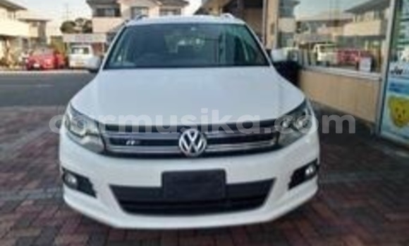 Buy Used Volkswagen Tiguan White Car in Beitbridge in Matabeleland South