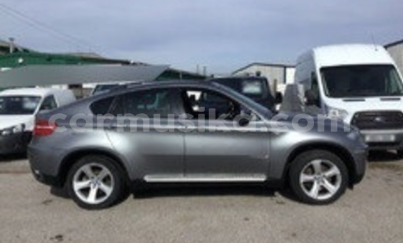 Acheter Occasion Voiture BMW X6 Beige à Beitbridge, Matabeleland South Acheter Occasion Voiture BMW X6 Beige à Beitbridge, Matabeleland South