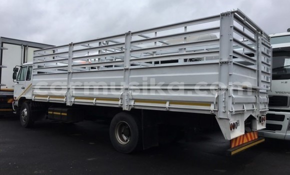 Buy Used Nissan UD White Truck in Beitbridge in Matabeleland South Buy Used Nissan UD White Truck in Beitbridge in Matabeleland South