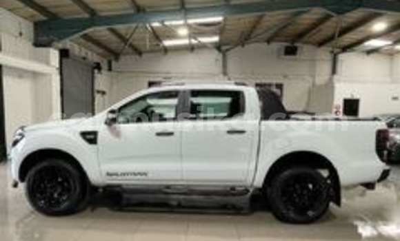 Acheter Occasion Voiture Ford Ranger Blanc à Beitbridge, Matabeleland South Acheter Occasion Voiture Ford Ranger Blanc à Beitbridge, Matabeleland South