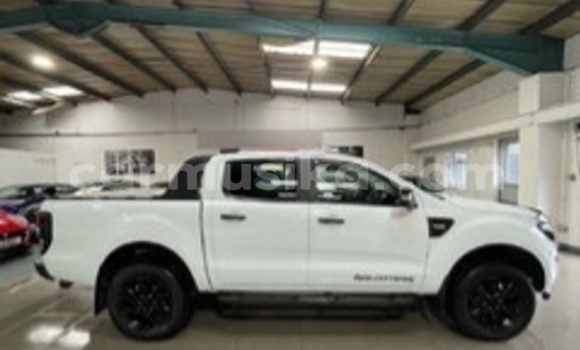 Acheter Occasion Voiture Ford Ranger Blanc à Beitbridge, Matabeleland South Acheter Occasion Voiture Ford Ranger Blanc à Beitbridge, Matabeleland South