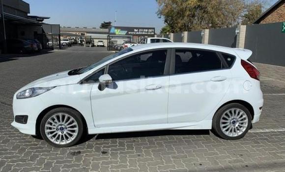 Tenga Tsaru Ford Fiesta Chena Mota in Beitbridge in Matabeleland South Tenga Tsaru Ford Fiesta Chena Mota in Beitbridge in Matabeleland South