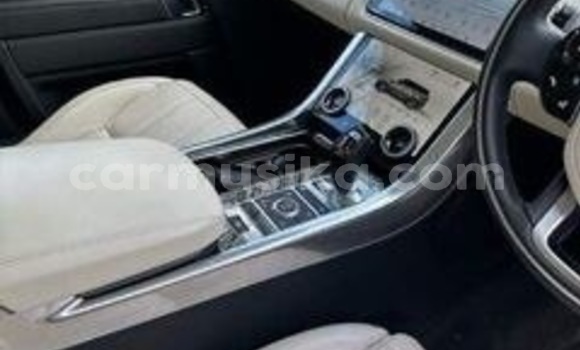 Buy Used Range Rover Range Rover Other Car in Beitbridge in Matabeleland South Buy Used Range Rover Range Rover Other Car in Beitbridge in Matabeleland South