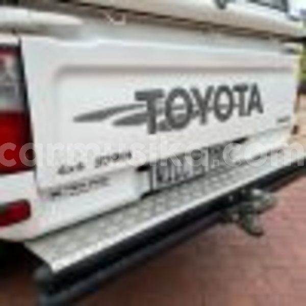 Big with watermark toyota hilux matabeleland south beitbridge 32617