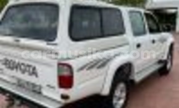 Buy Used Toyota Hilux White Car in Beitbridge in Matabeleland South Buy Used Toyota Hilux White Car in Beitbridge in Matabeleland South