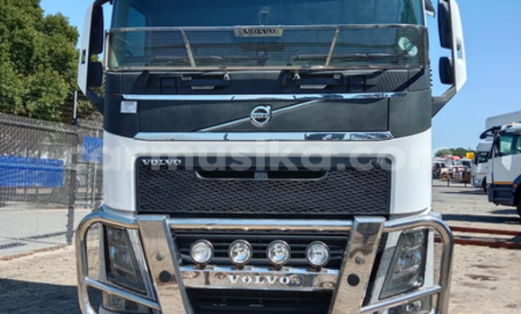 Acheter Occasion Utilitaire Scania Irizar Blanc à Beitbridge, Matabeleland South Acheter Occasion Utilitaire Scania Irizar Blanc à Beitbridge, Matabeleland South