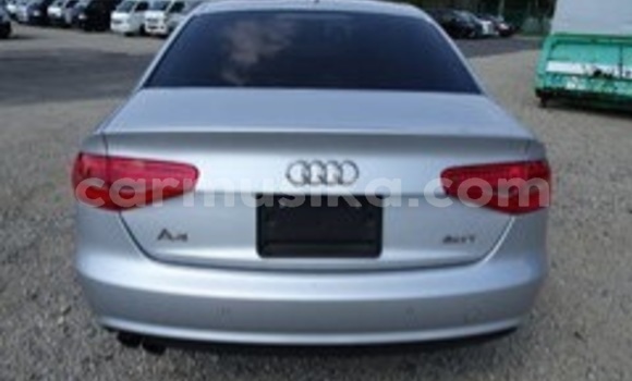 Acheter Occasion Voiture Audi A4 Gris à Beitbridge, Matabeleland South Acheter Occasion Voiture Audi A4 Gris à Beitbridge, Matabeleland South