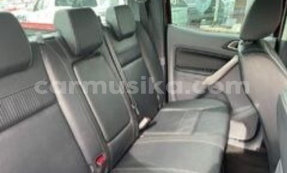 Nunua Ilio tumika Ford Ranger Nyekundu Gari ndani ya Beitbridge nchini Matabeleland Kusini Nunua Ilio tumika Ford Ranger Nyekundu Gari ndani ya Beitbridge nchini Matabeleland Kusini