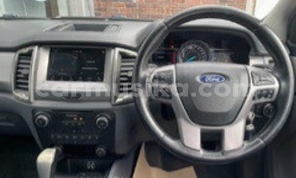 Nunua Ilio tumika Ford Ranger Nyekundu Gari ndani ya Beitbridge nchini Matabeleland Kusini Nunua Ilio tumika Ford Ranger Nyekundu Gari ndani ya Beitbridge nchini Matabeleland Kusini