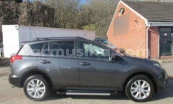 Acheter Occasion Voiture Toyota RAV4 Beige à Beitbridge, Matabeleland South Acheter Occasion Voiture Toyota RAV4 Beige à Beitbridge, Matabeleland South