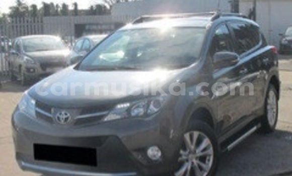 Acheter Occasion Voiture Toyota RAV4 Beige à Beitbridge, Matabeleland South Acheter Occasion Voiture Toyota RAV4 Beige à Beitbridge, Matabeleland South