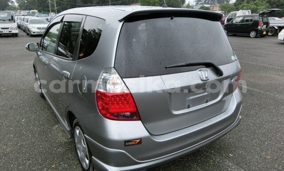 Nunua Ilio tumika Honda Fit Fedha Gari ndani ya Beitbridge nchini Matabeleland Kusini Nunua Ilio tumika Honda Fit Fedha Gari ndani ya Beitbridge nchini Matabeleland Kusini