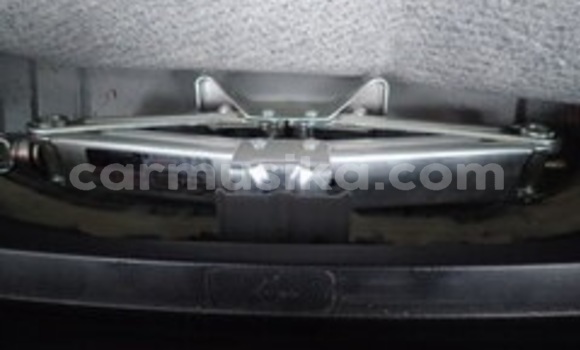 Acheter Occasion Voiture Honda Fit Beige à Beitbridge, Matabeleland South Acheter Occasion Voiture Honda Fit Beige à Beitbridge, Matabeleland South