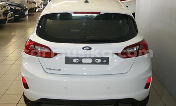 Buy Used Ford Fiesta White Car in Beitbridge in Matabeleland South Buy Used Ford Fiesta White Car in Beitbridge in Matabeleland South