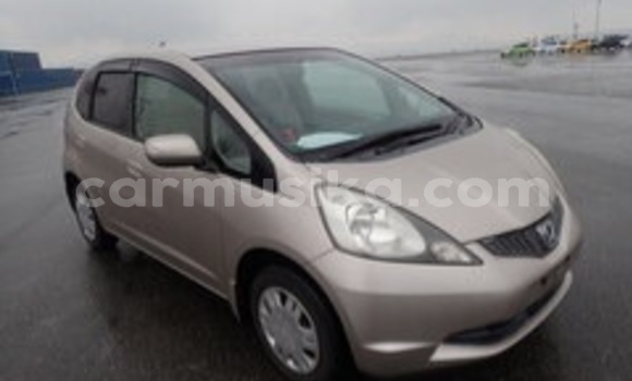 Acheter Occasion Voiture Honda Fit Beige à Beitbridge, Matabeleland South Acheter Occasion Voiture Honda Fit Beige à Beitbridge, Matabeleland South