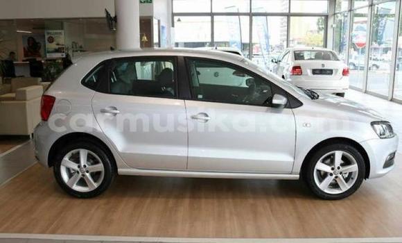 Tenga Tsaru Volkswagen Polo Sirivha Mota in Beitbridge in Matabeleland South Tenga Tsaru Volkswagen Polo Sirivha Mota in Beitbridge in Matabeleland South