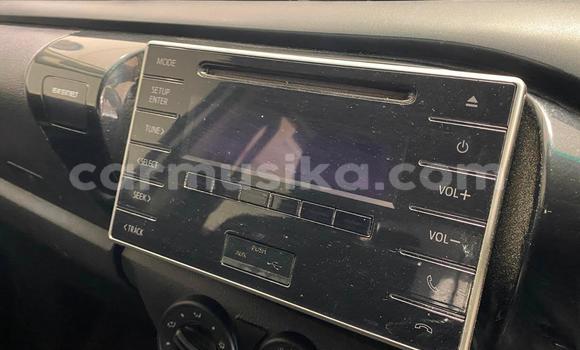 Acheter Occasion Voiture Toyota Hilux Blanc à Beitbridge, Matabeleland South Acheter Occasion Voiture Toyota Hilux Blanc à Beitbridge, Matabeleland South