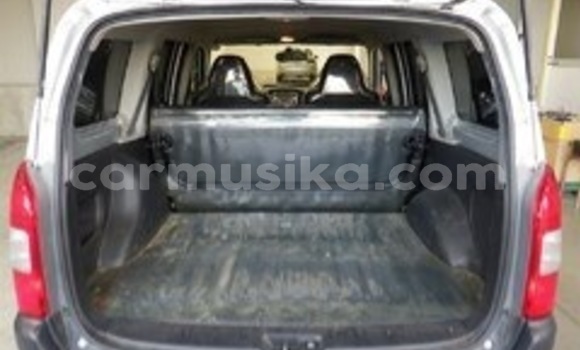 Acheter Occasion Voiture Toyota Probox Gris à Beitbridge, Matabeleland South Acheter Occasion Voiture Toyota Probox Gris à Beitbridge, Matabeleland South