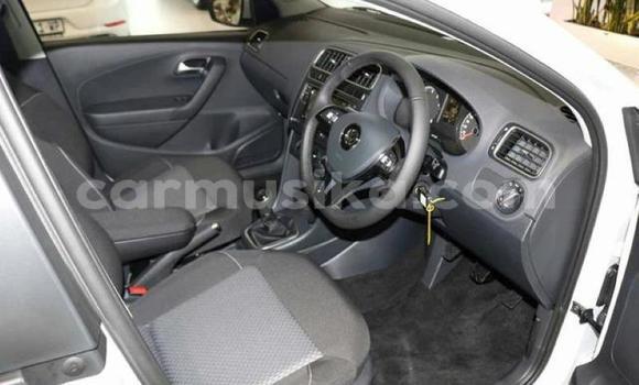 Tenga Tsaru Volkswagen Polo Sirivha Mota in Beitbridge in Matabeleland South Tenga Tsaru Volkswagen Polo Sirivha Mota in Beitbridge in Matabeleland South