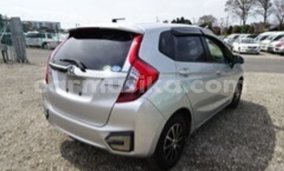 Acheter Occasion Voiture Honda Fit Gris à Beitbridge, Matabeleland South Acheter Occasion Voiture Honda Fit Gris à Beitbridge, Matabeleland South
