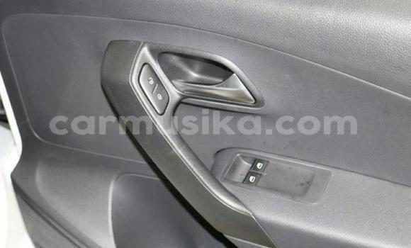 Tenga Tsaru Volkswagen Polo Sirivha Mota in Beitbridge in Matabeleland South Tenga Tsaru Volkswagen Polo Sirivha Mota in Beitbridge in Matabeleland South