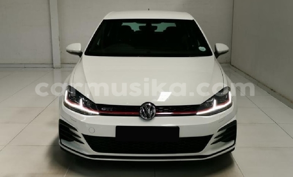 Nunua Ilio tumika Volkswagen Golf GTI Nyeupe Gari ndani ya Beitbridge nchini Matabeleland Kusini Nunua Ilio tumika Volkswagen Golf GTI Nyeupe Gari ndani ya Beitbridge nchini Matabeleland Kusini