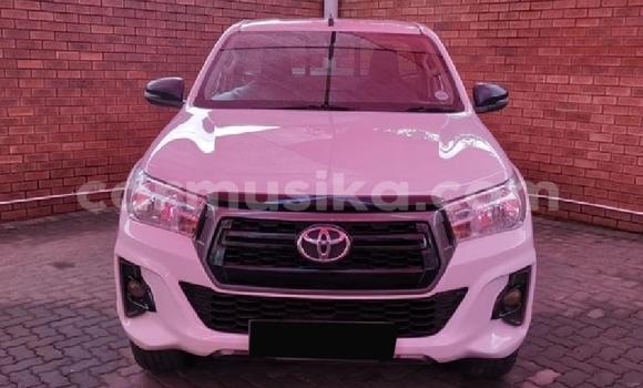 Acheter Occasion Voiture Toyota Hilux Blanc à Beitbridge, Matabeleland South Acheter Occasion Voiture Toyota Hilux Blanc à Beitbridge, Matabeleland South